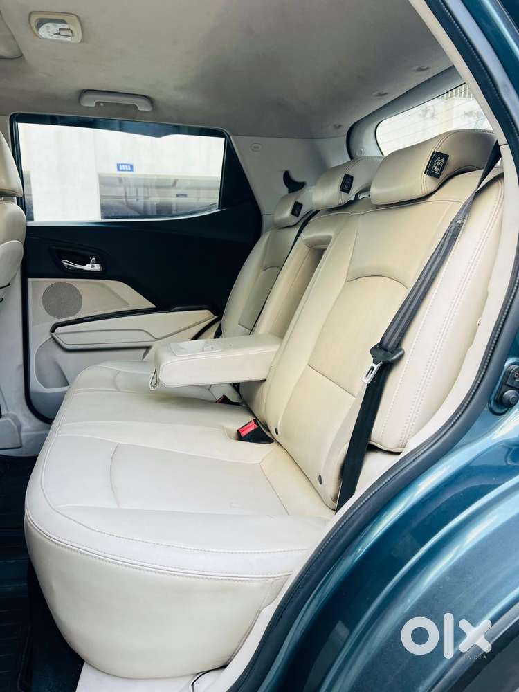 Mahindra Xuv300 W8, 2019, Petrol