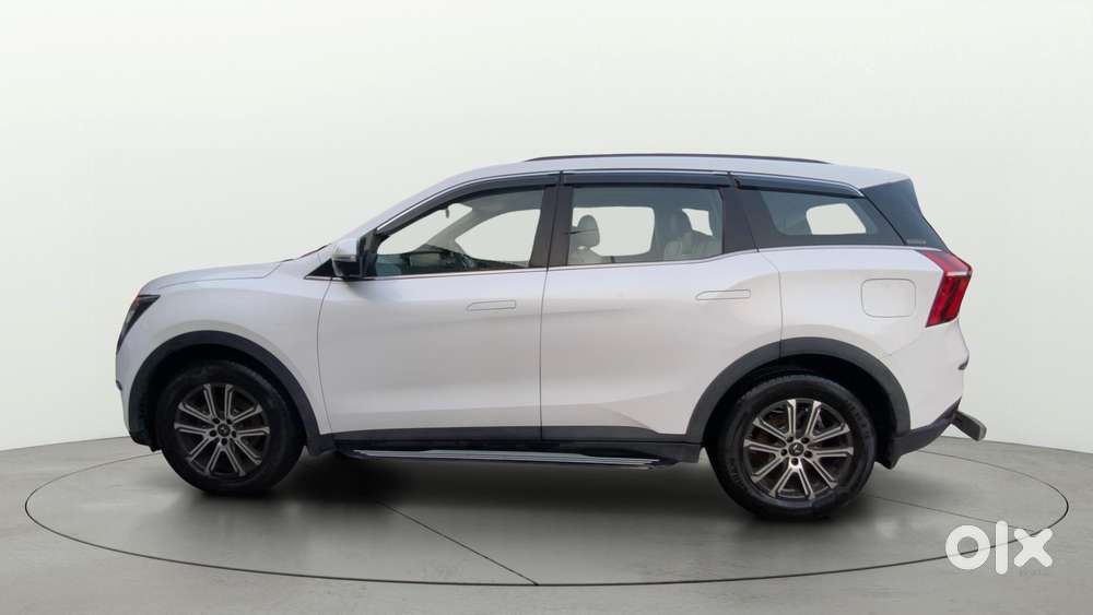 Mahindra Xuv700 2.0 Ax 7 Petrol At Luxury Pack Str, 2023, Petrol
