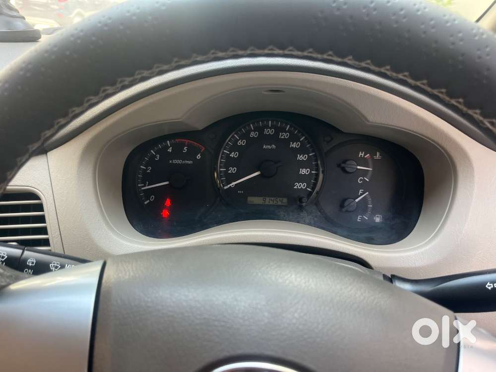 Toyota Innova 2014 Diesel Well Maintained