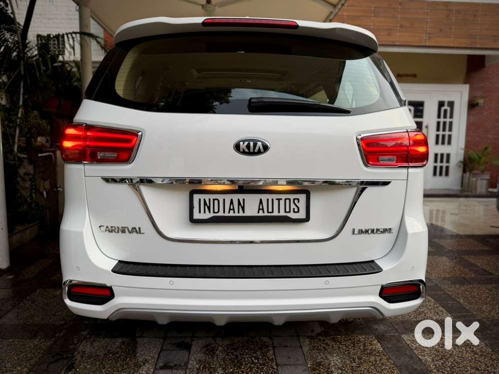 Kia Carnival Limousine