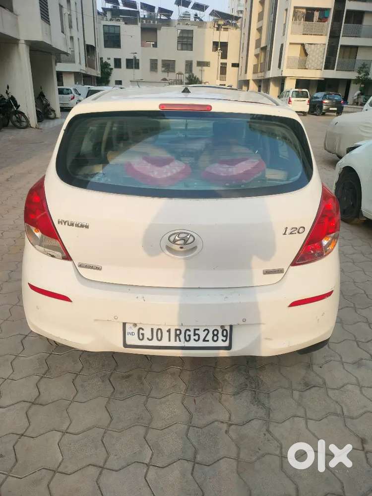 Hyundai Elite I20 2014 Diesel 105000 Km Driven