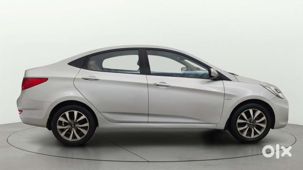 Hyundai Verna Fluidic 1.6 Vtvt Sx, 2014, Petrol