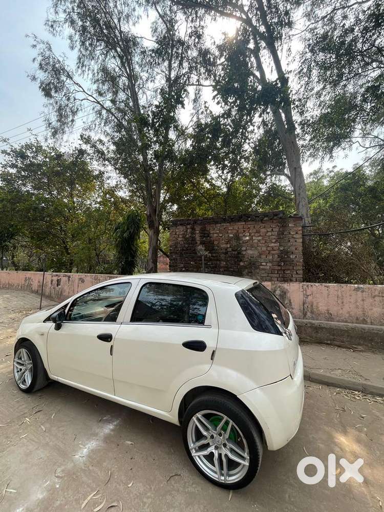 Fiat Grande Punto 2014 Diesel 90000 Km Driven