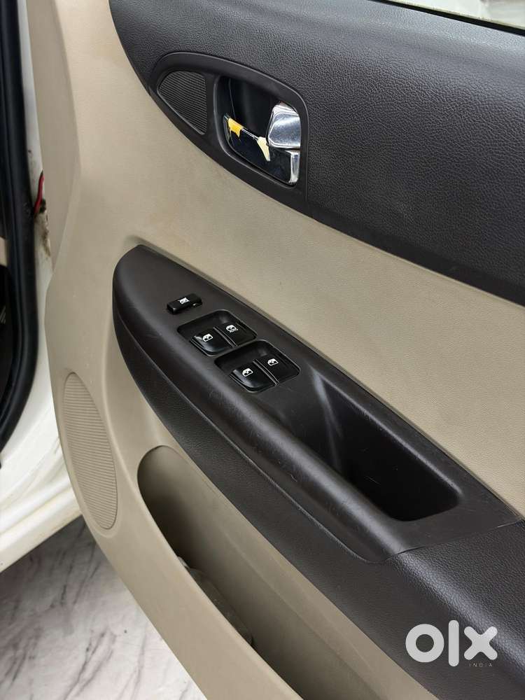 Hyundai I20 2010-2012 1.2 Sportz, 2012, Petrol