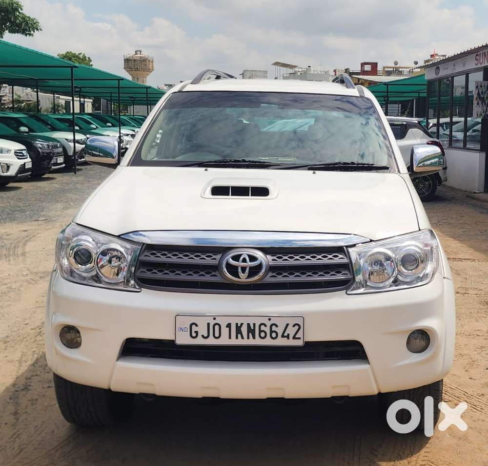 Toyota Fortuner, 2011, Diesel