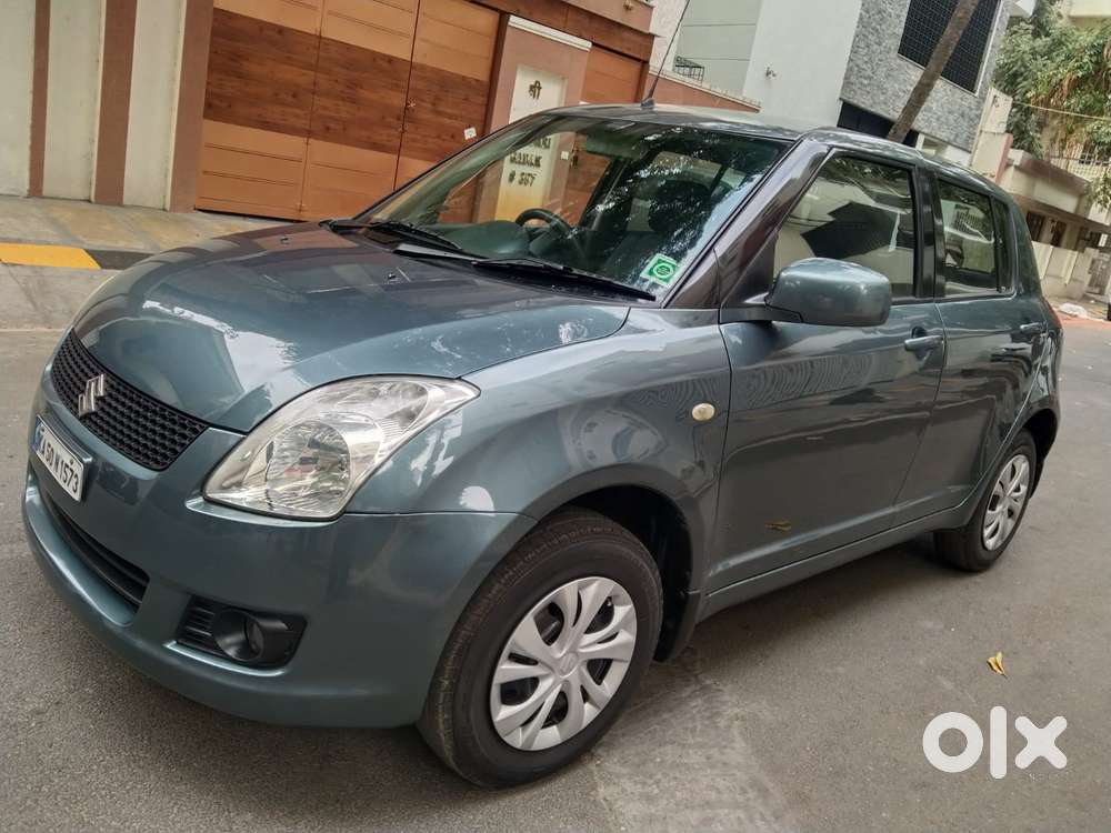 Maruti Suzuki Swift Vxi + Manual, 2011, Petrol