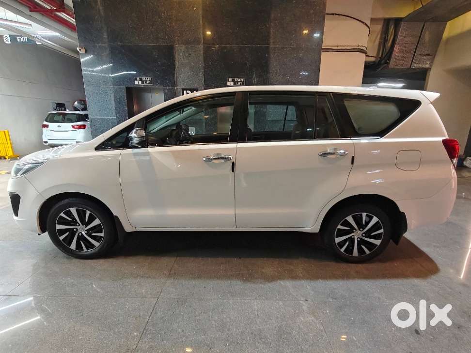 Toyota Innova Crysta [2020-ongoing] 2.7 Gx At 8 Str, 2022, Petrol
