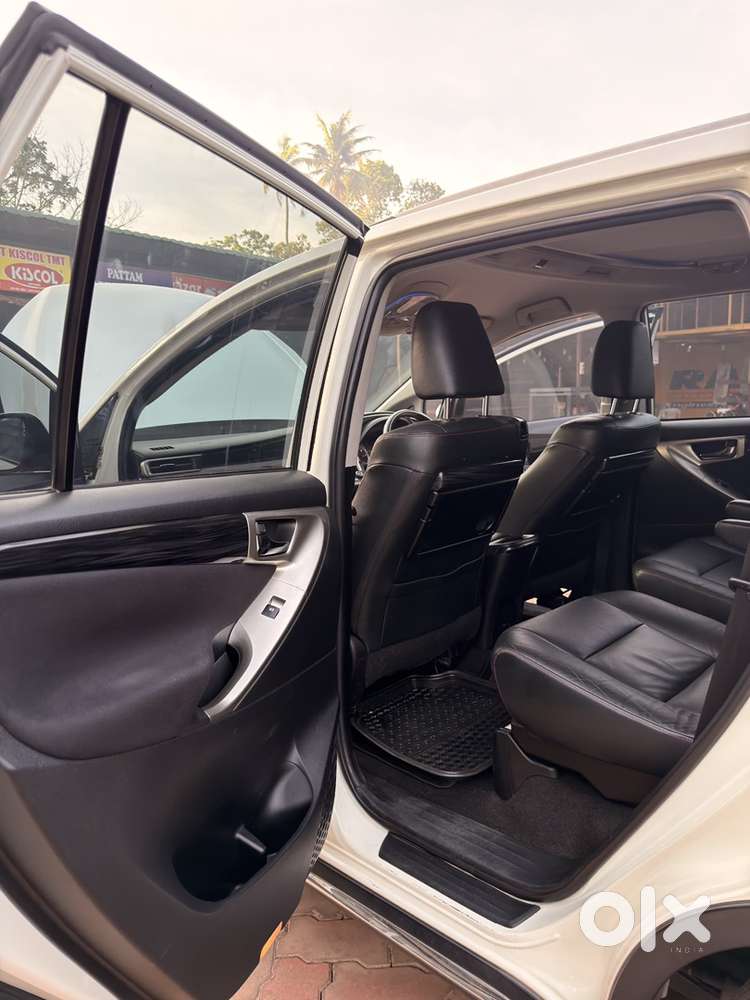 Toyota Car Automatic 2017