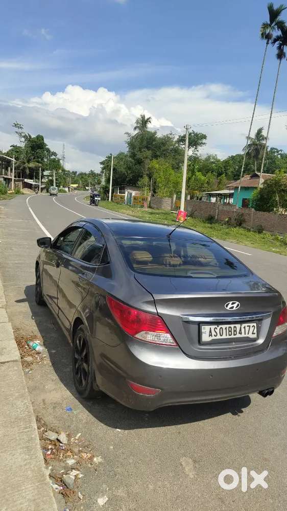Hyundai Verna Crdi 2012