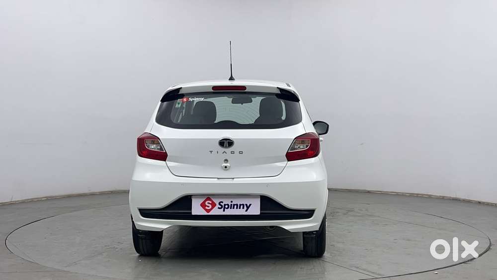 Tata Tiago 1.2 Revotron Xt Option, 2025, Petrol