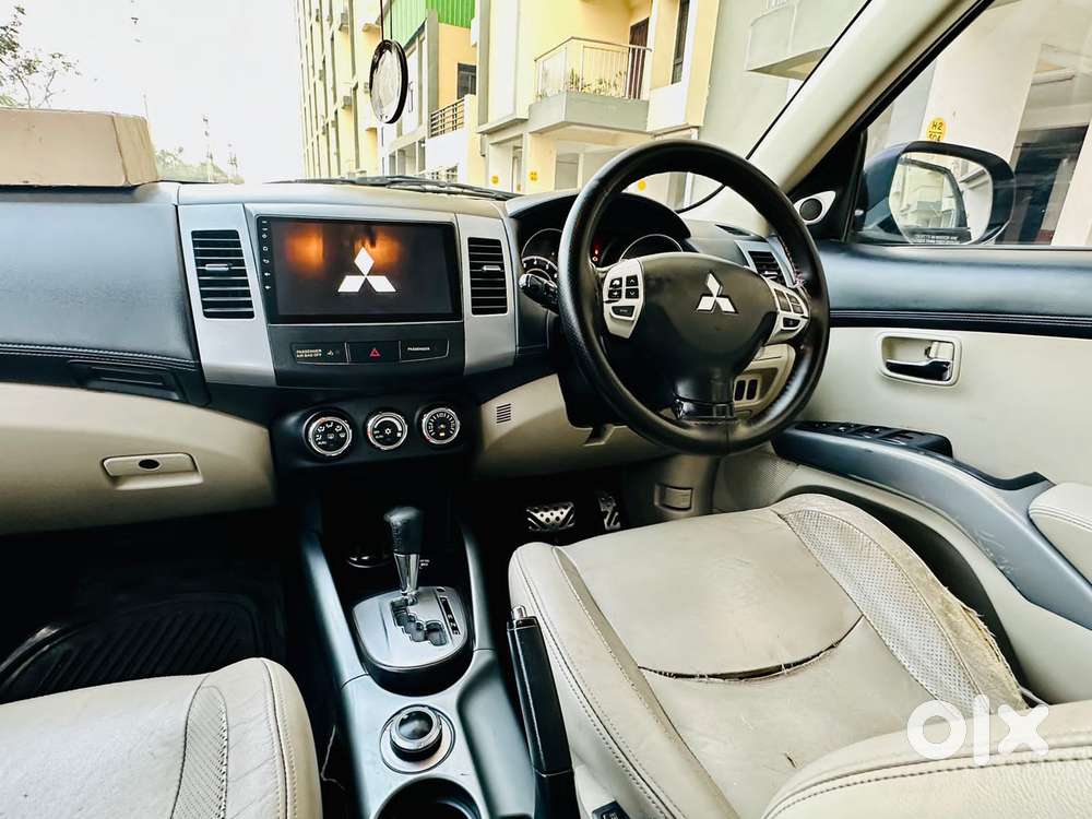 Mitsubishi Outlander 2.4 Cvt, 2011, Petrol