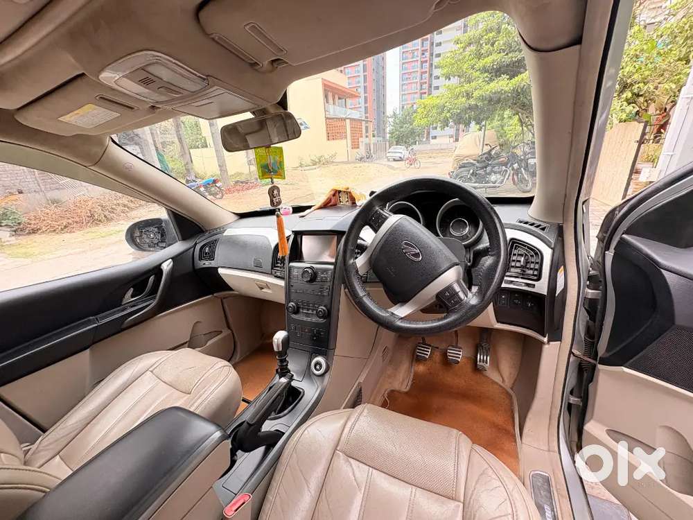 Mahindra Xuv500 2018  W10