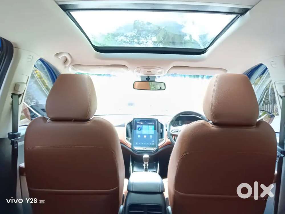 Mg Hector Plus Sharp