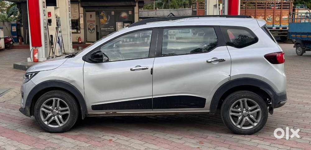 Renault Triber Rxz Urban Night Limited Edition, 2022, Petrol