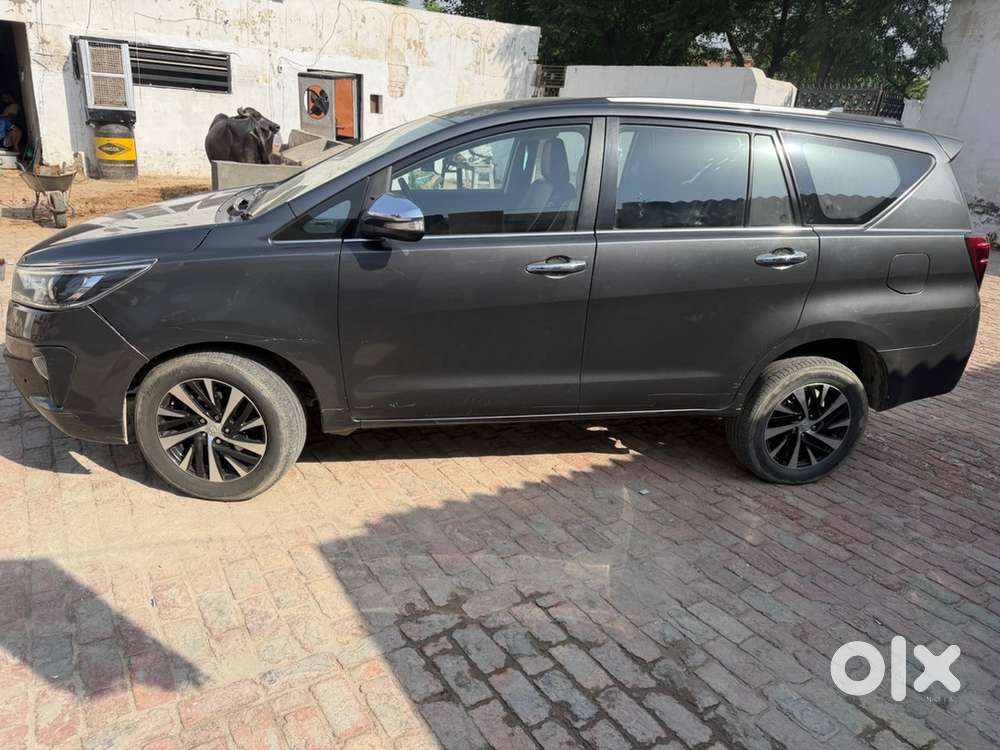 Toyota Innova Crysta Diesel 2017