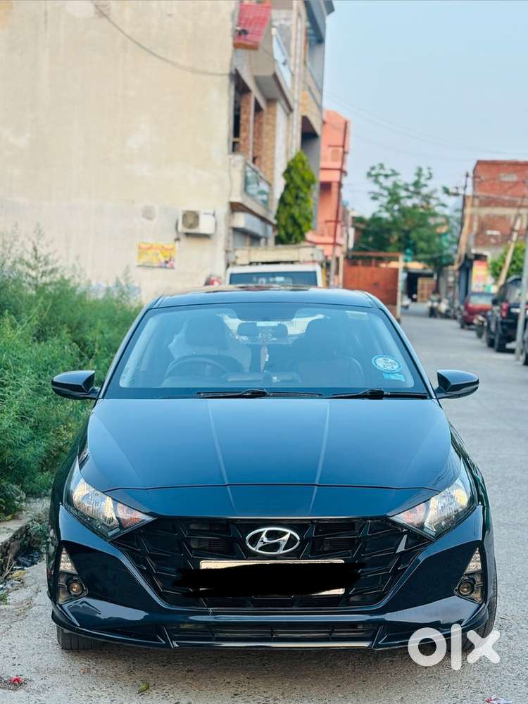 Very Well Maintained New I20 For Sale .