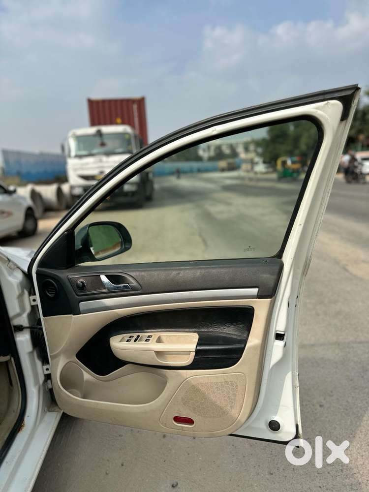 Skoda Laura 1.9 Tdi Mt Ambiente, 2010, Diesel