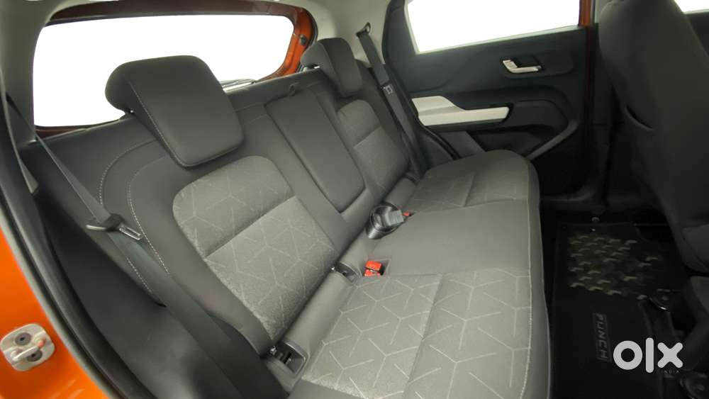 Tata Punch 1.2 Revotron Creative Amt Dual Tone, 2022, Petrol