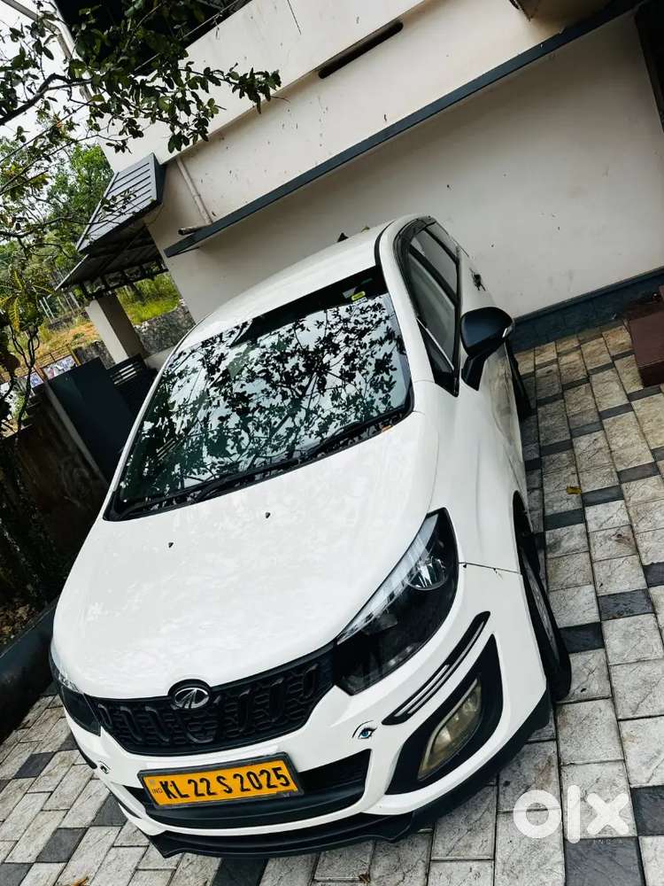 Mahindra Marazzo 2023 Diesel Manual