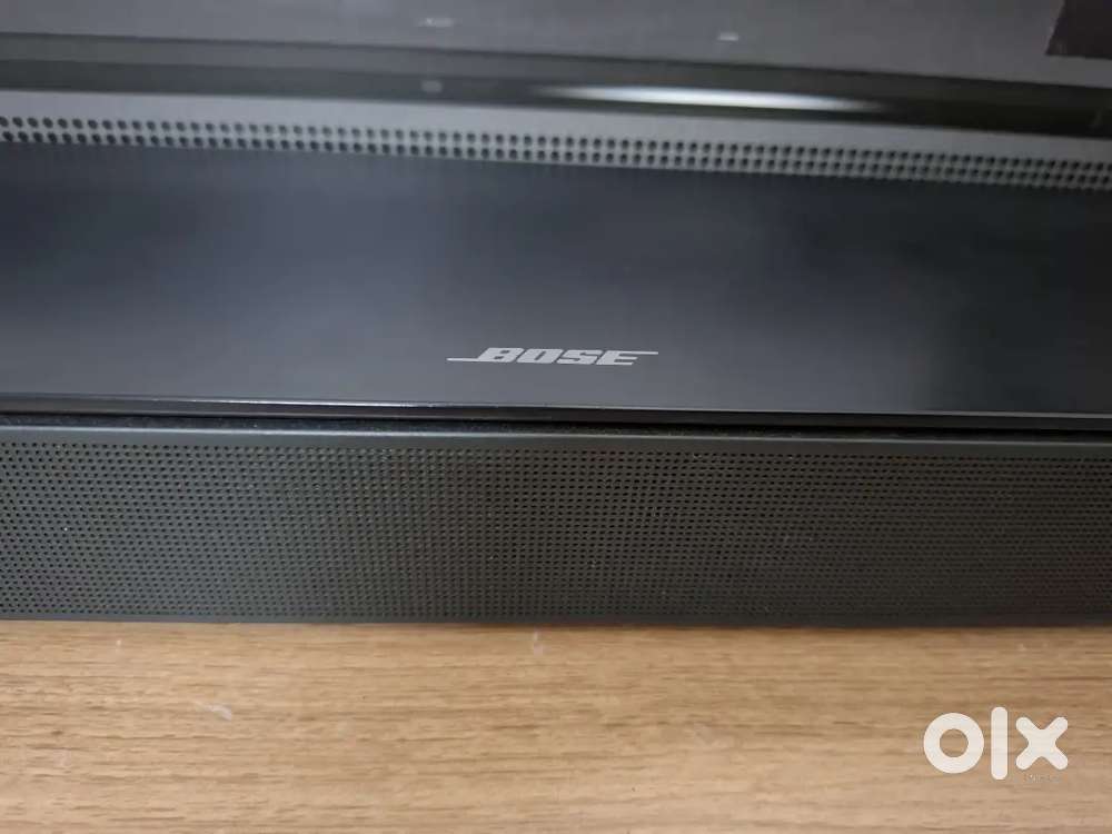 BOSE Smart Soundbar 300 Dolby Audio