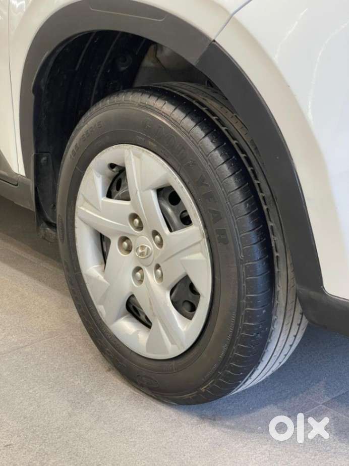 Hyundai Venue 1.2 S Plus, 2022, Petrol