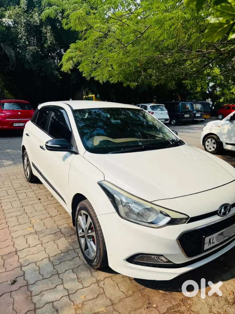 Hyundai New I20 2015 Petrol 105000 Km Driven