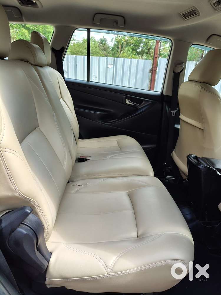 Toyota Innova Crysta 2.4 Gx Mt 8s, 2016, Diesel