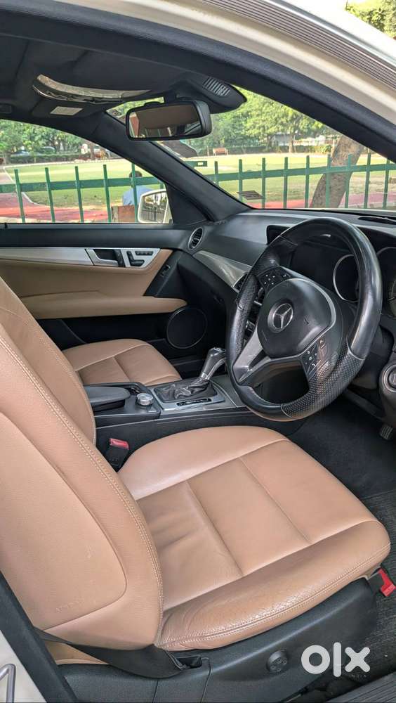 Mercedes-benz C200 Cgi Avantgarde | Just 21,000 Kms | Rare Low-mileage