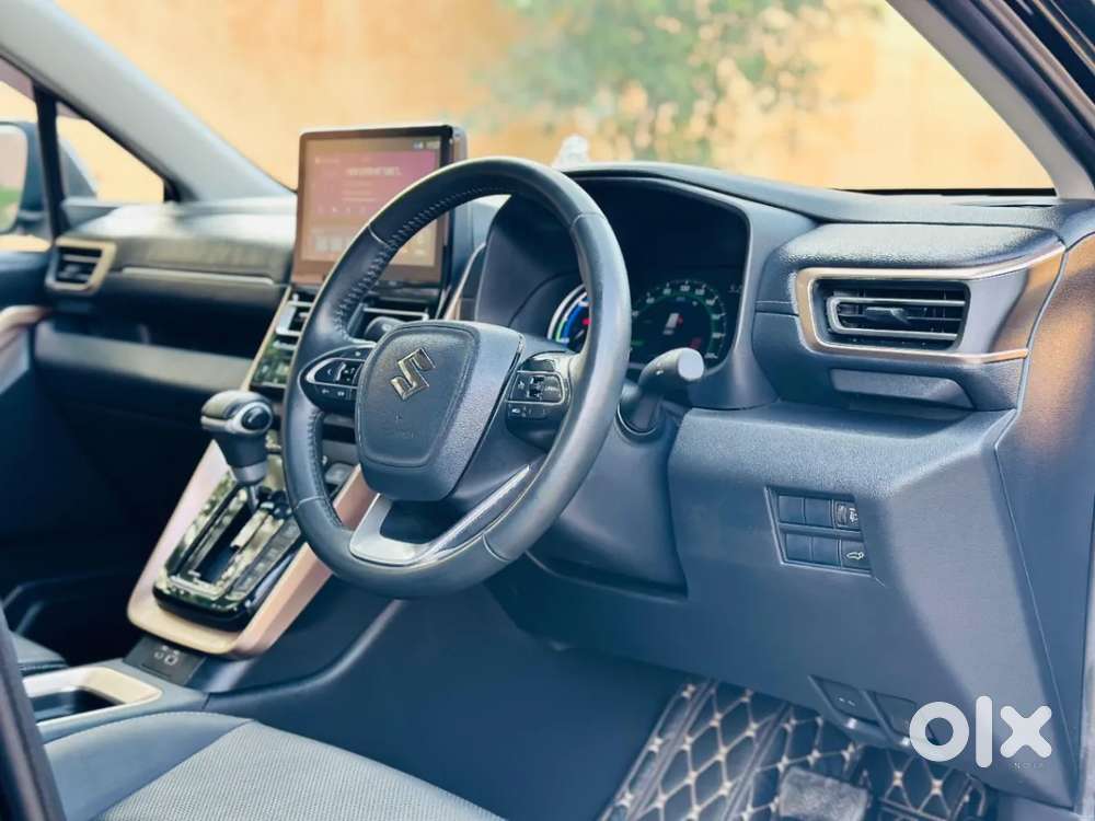 Maruti Suzuki Invicto Alpha Plus 7str, 2024, Petrol