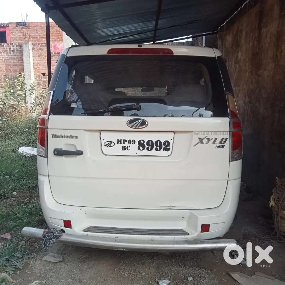 Dadi Badiya Kandishan Me  Gadi Me Koi Kami Nahi H