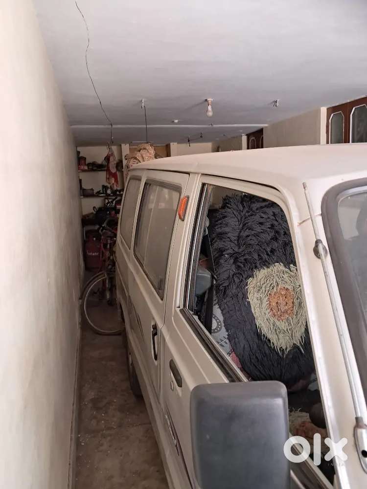 Maruti Omni