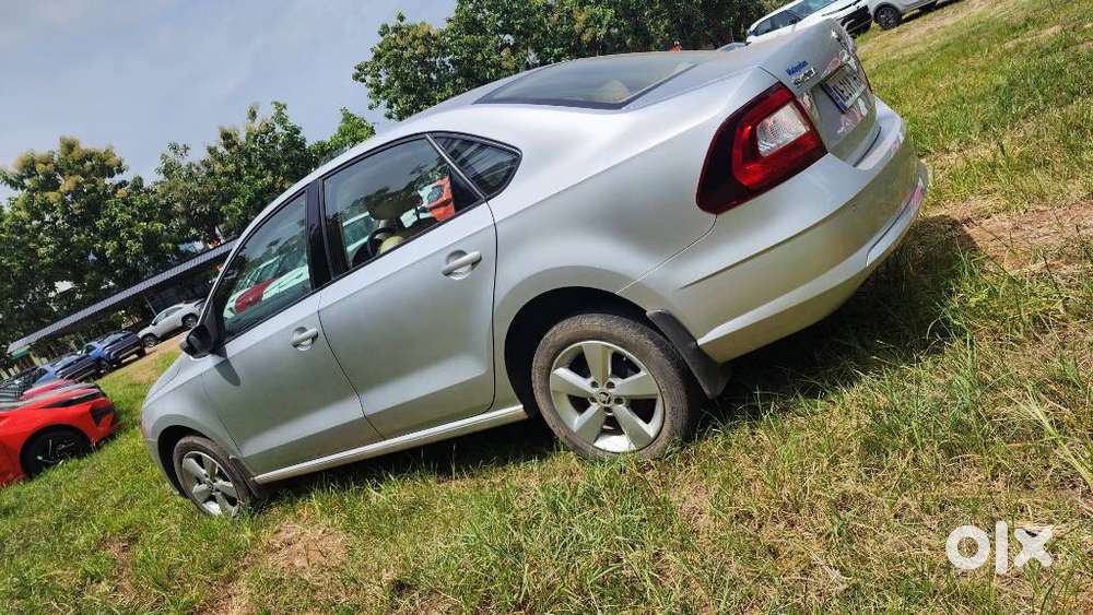 Skoda Rapid 1.6 Mpi Ambition, 2017, Petrol