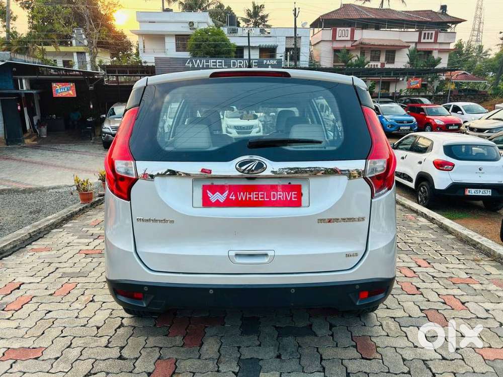 Mahindra Marazzo M8, 2018, Diesel
