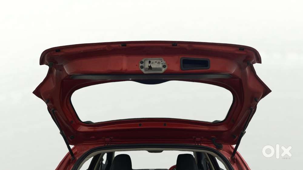 Tata Tiago 1.2 Revotron Xt, 2017, Petrol