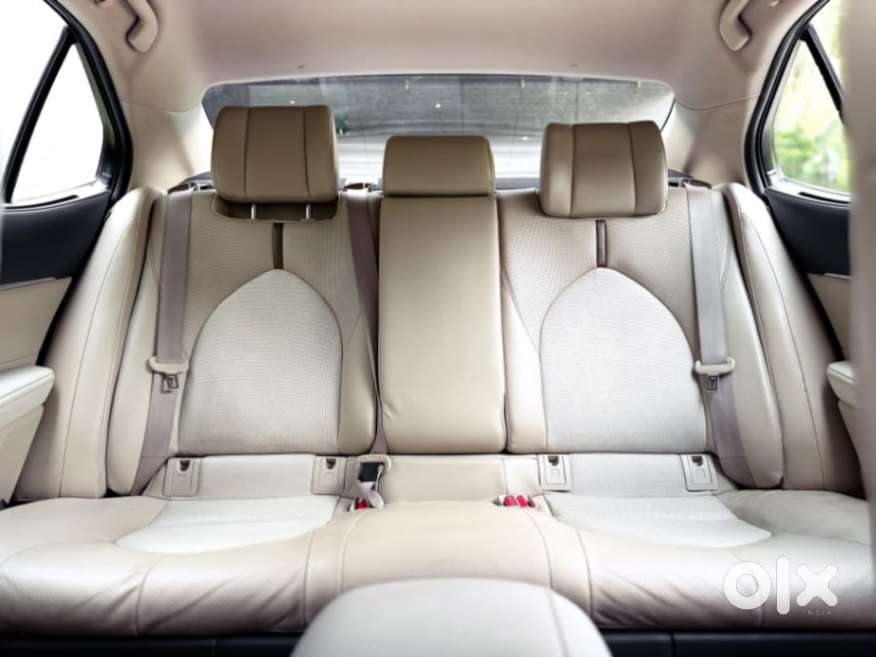 Toyota Camry Hybrid, 2021, Petrol