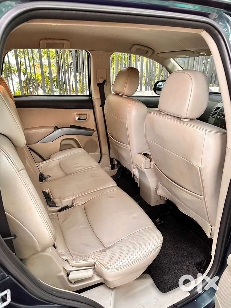 Mitsubishi Outlander 2010
