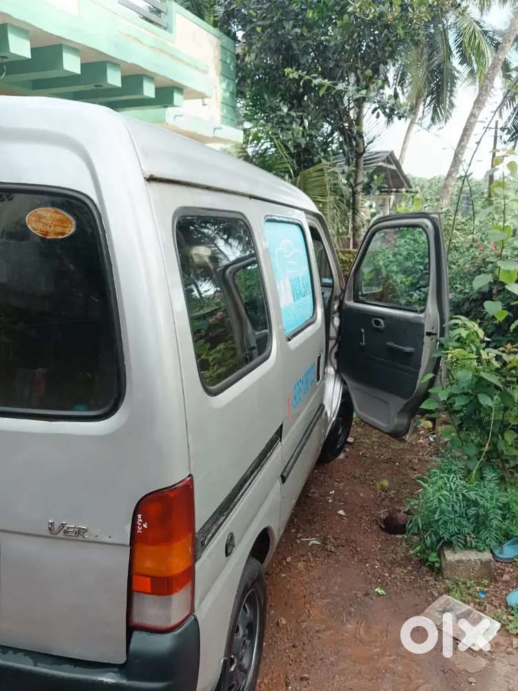 Maruti Suzuki Versa 2010 Petrol