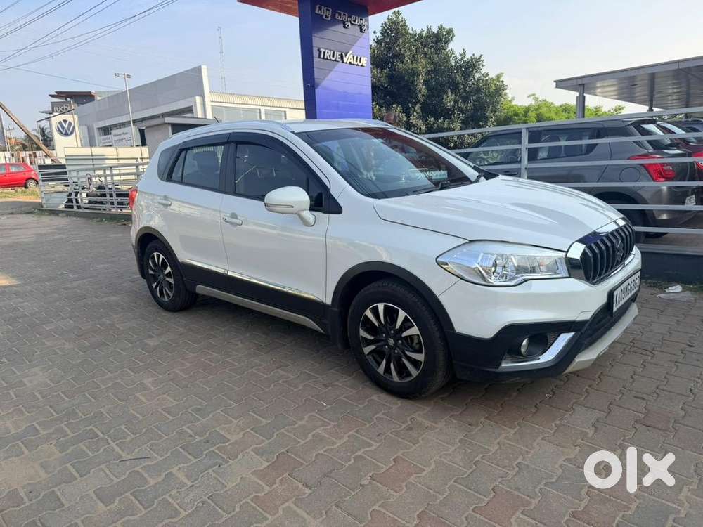 Maruti Suzuki S Cross 2022 Petrol Well Maintained