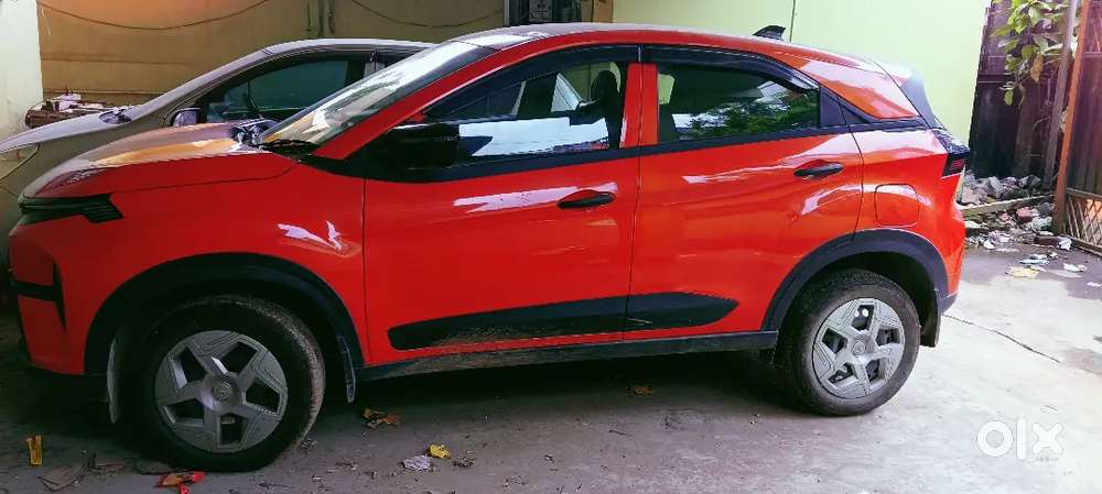 Tata Nexon 2024 Petrol 2500 Km Driven Only