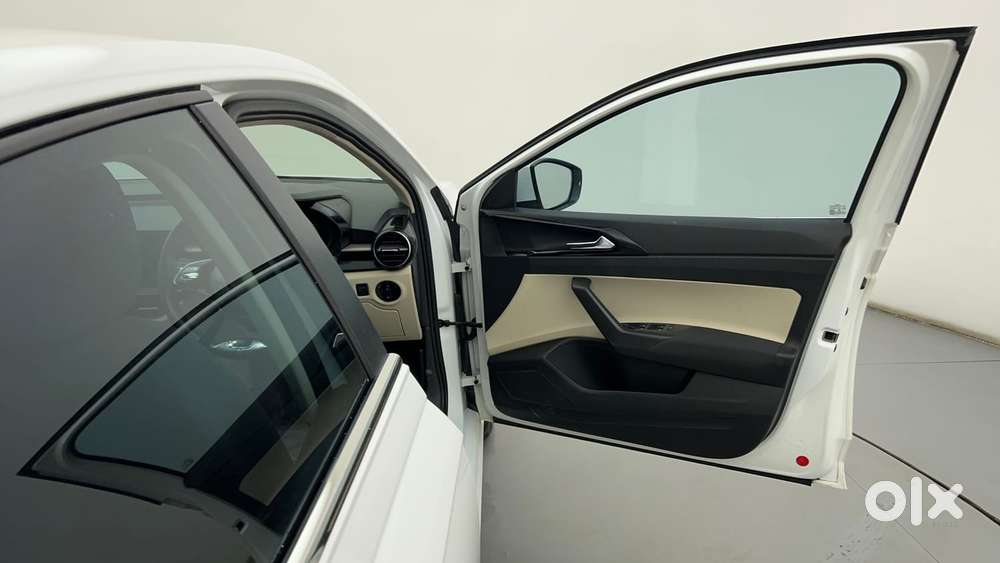 Skoda Slavia Ambition 1.0l Tsi Mt, 2023, Petrol