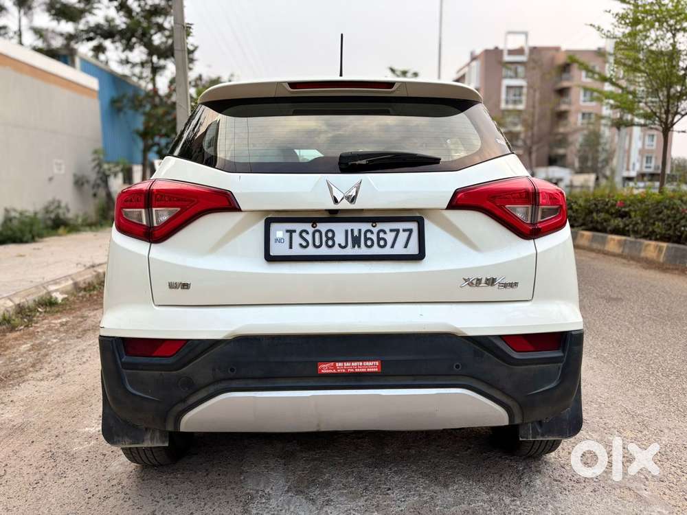 Mahindra Xuv300 W8 Option Diesel, 2023, Diesel