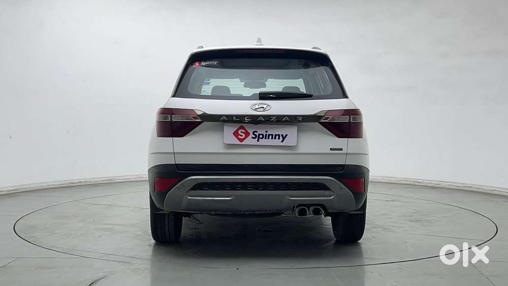 Hyundai Alcazar 1.5 Tdct Signature (o) 7s Petrol, 2023, Petrol