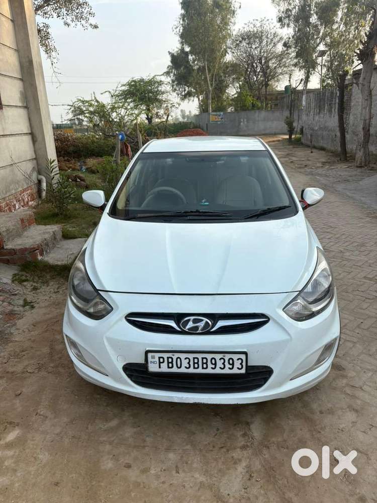 Hyundai Fluidic Verna 2013