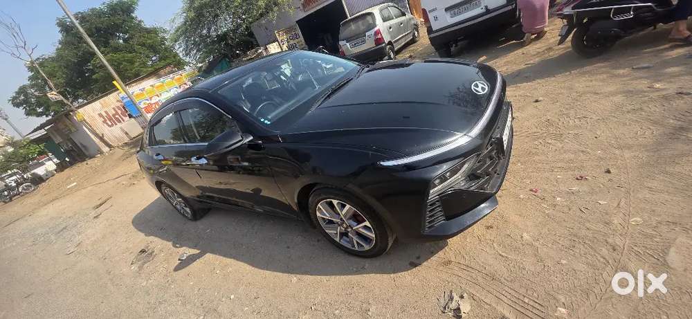 Hyundai Verna 2023 Petrol 35000 Km Driven