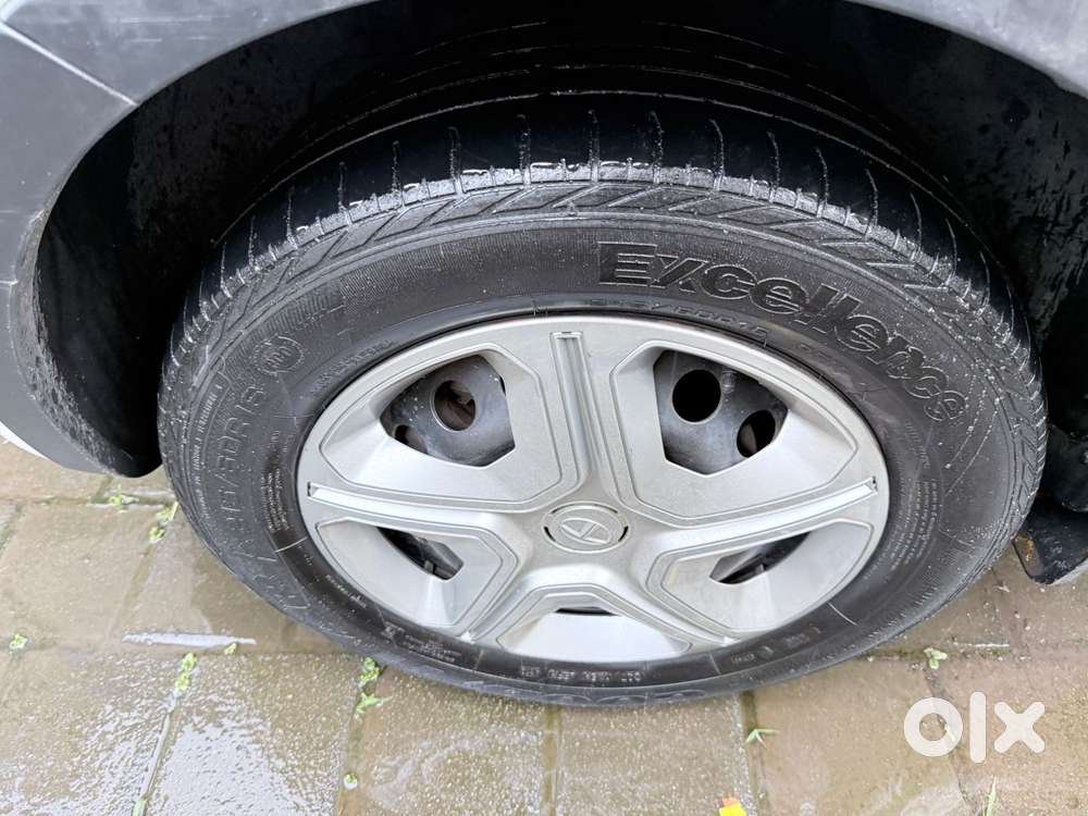 Tata Nexon 1.2 Revotron Xma Amt (s), 2019, Petrol