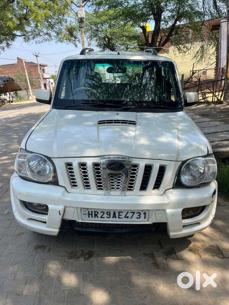 Mahindra Scorpio Classic 2013 Diesel 147637 Km Driven