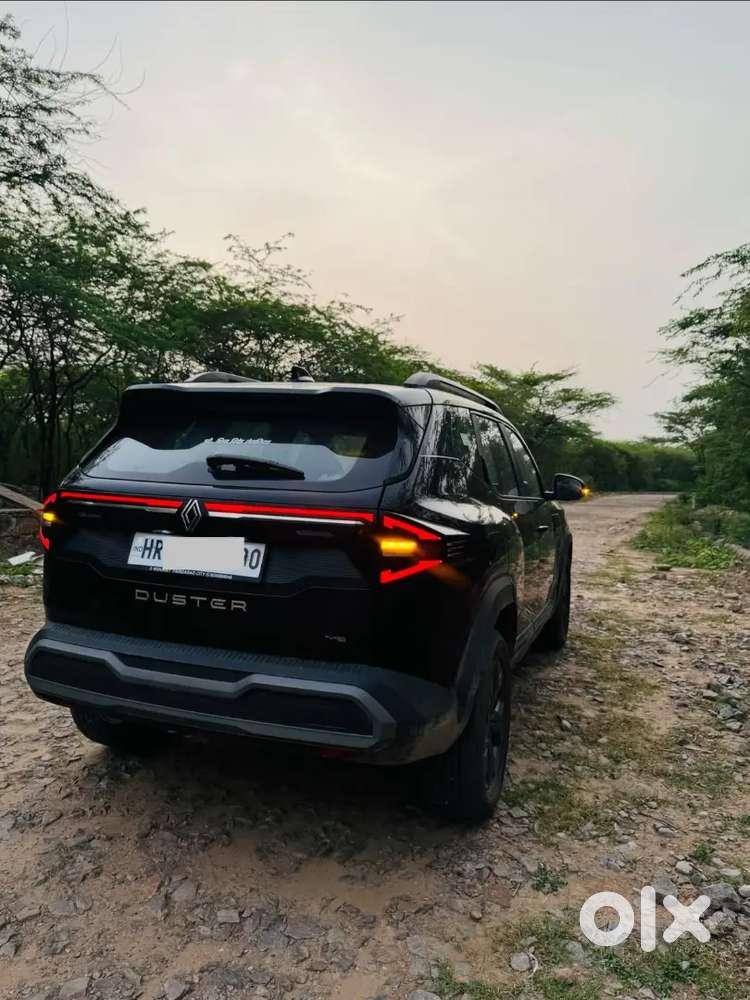 Renault Duster Rxz 2026 Black Color