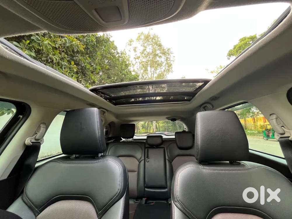 Maruti Suzuki Grand Vitara 1.5 Alpha Smart Hybrid At, 2024, Petrol