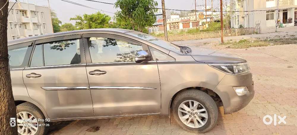 Toyota Innova Crysta 2017
