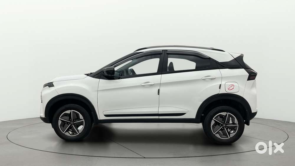 Tata Nexon Creative Plus 1.2 Revotron Petrol 6 Mt, 2023, Petrol